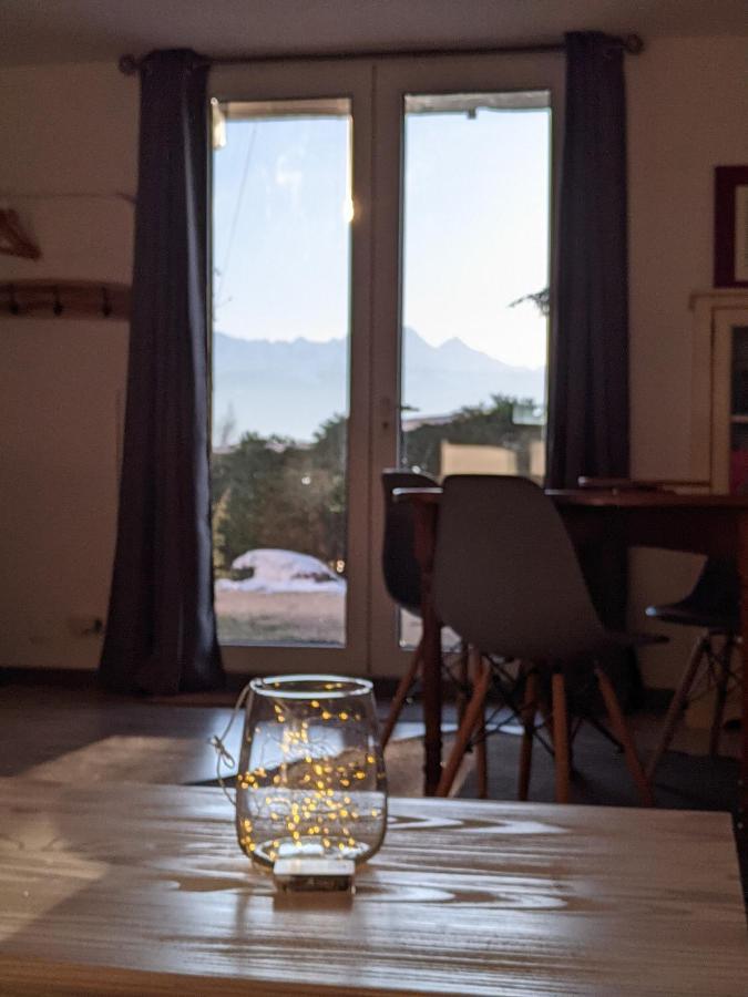Appartement De Plain-Pied En Montagne Avec Vue Merveilleuse Sur Le Massif De Belledonne Saint Bernard du Touvet 외부 사진